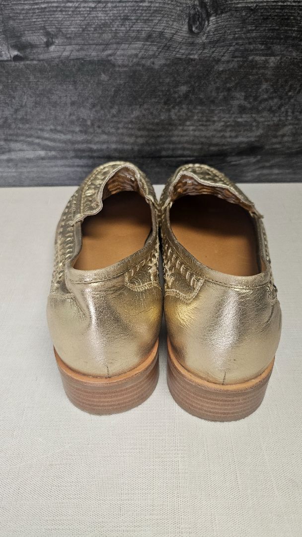 Bresley Gold Metallic Loafer (40)