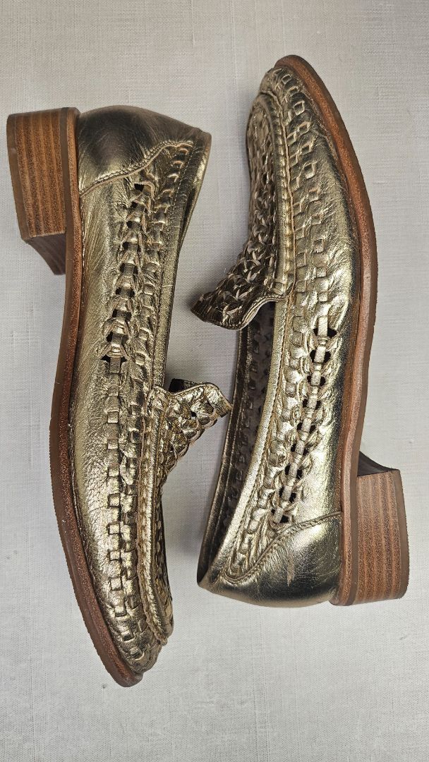 Bresley Gold Metallic Loafer (40)