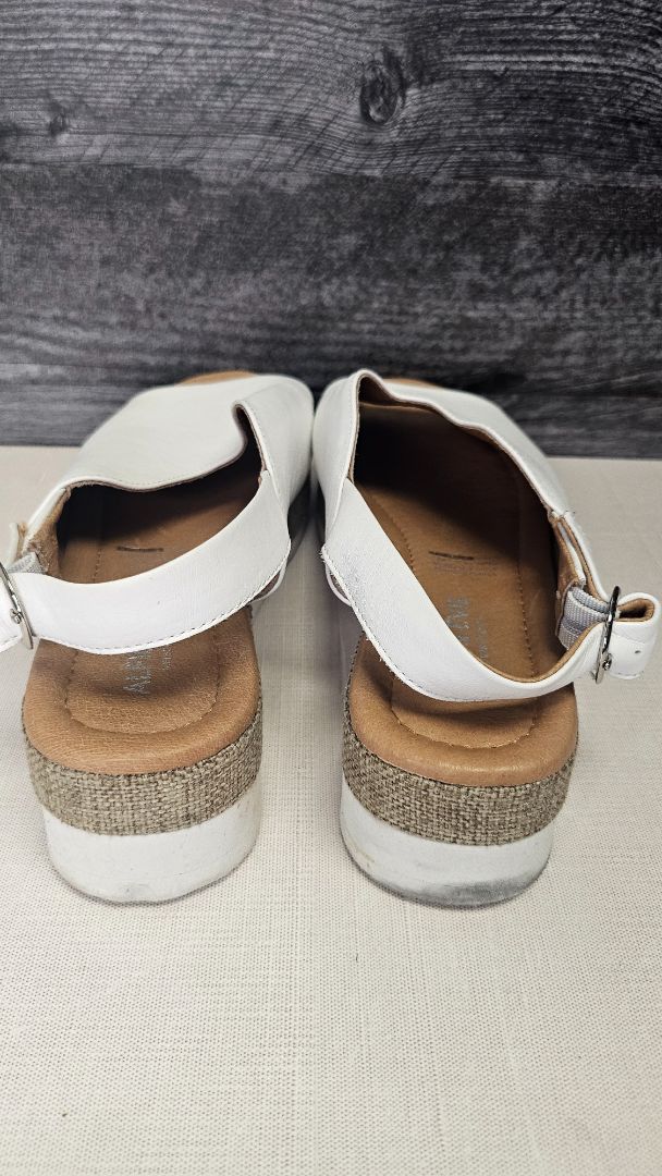 Alfie & Evie White Leather Slingback Sandal (40)