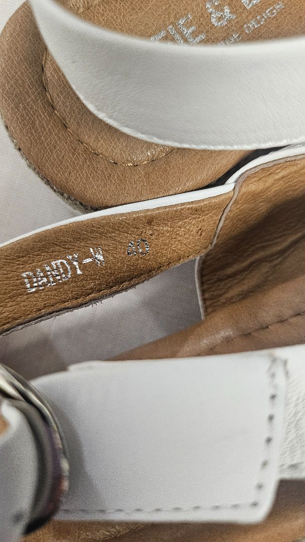 Alfie & Evie White Leather Slingback Sandal (40)