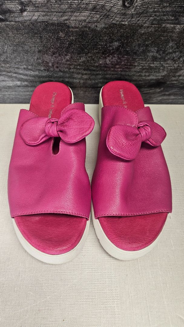 Django & Juliette Hot Pink Wedge Sandal (39)