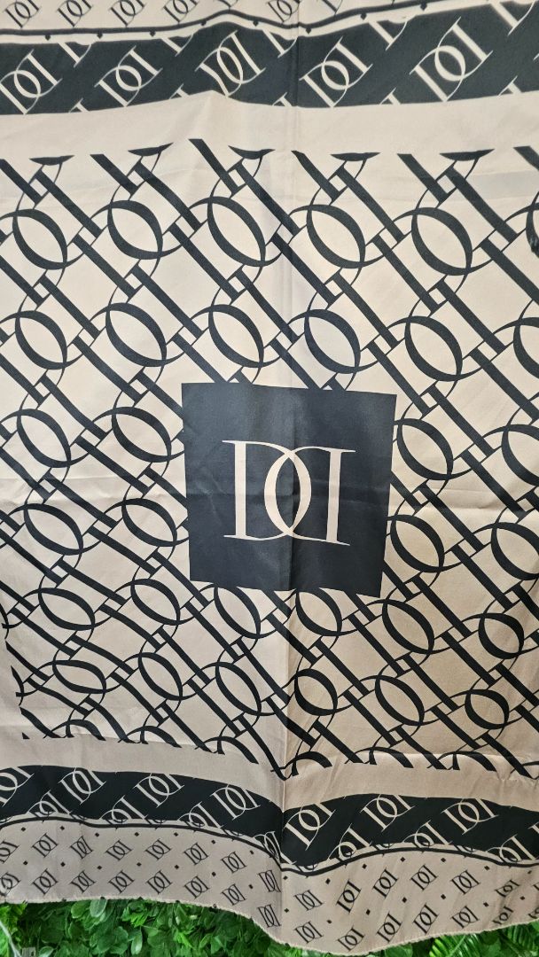 Decjuba Scarves 80x80