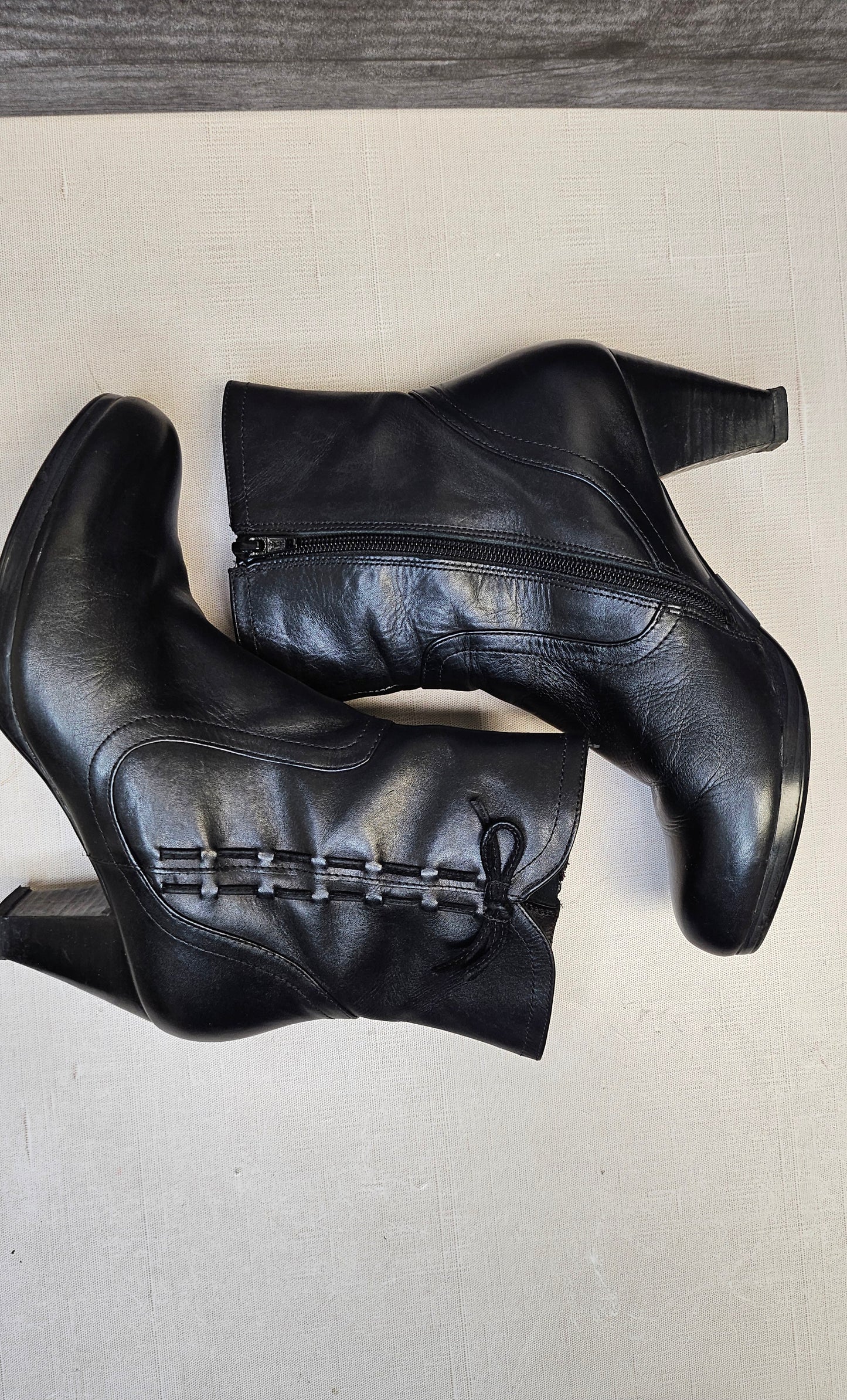 Ziera Black Leather Mid Boot (37)