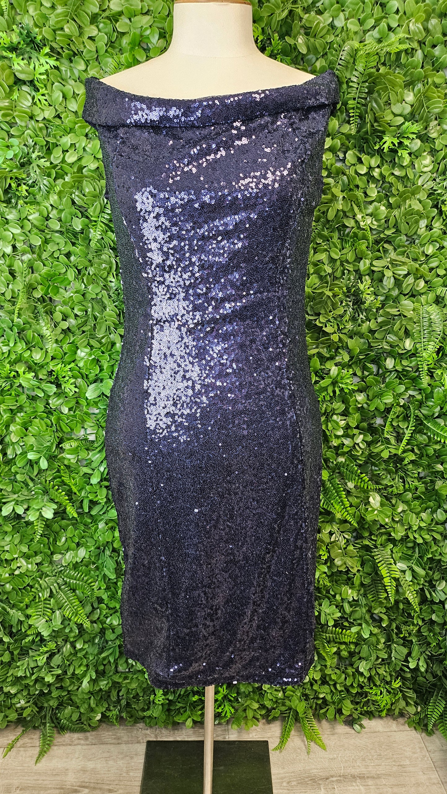 Club L Blue Sequin Midi Dress (14)