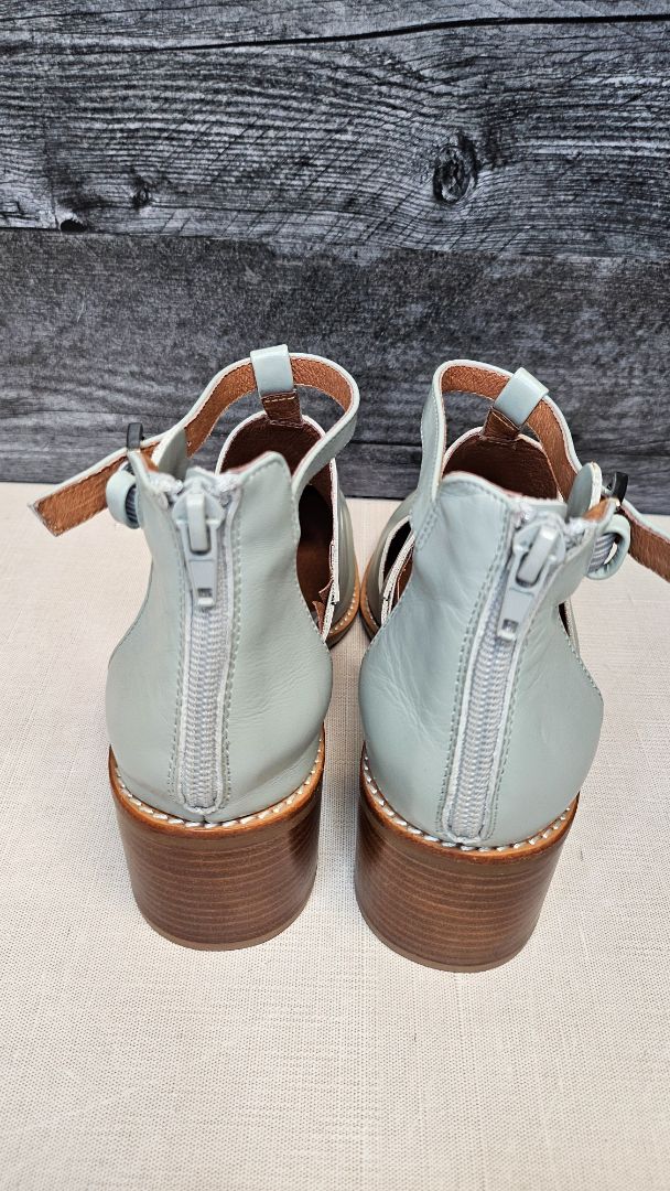 Andrea Biani Duckegg Blue Heels (39)