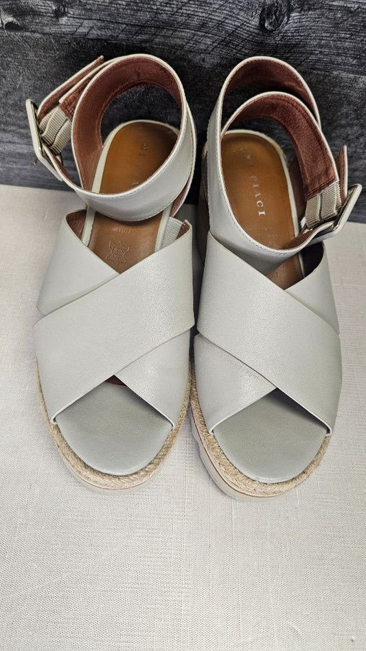 Mi Piaci Vintage Cream Wedge Sandal (39)