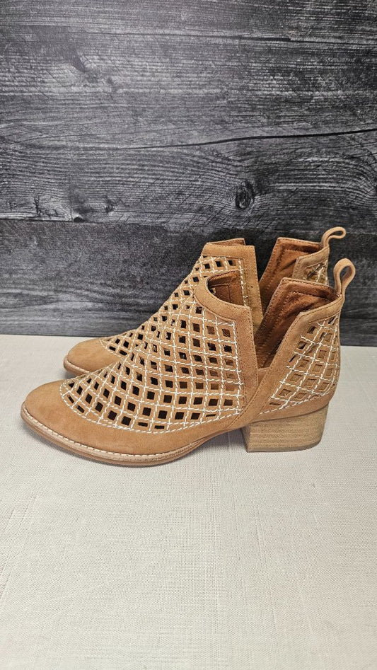 Valdo Tan Lattice Bootie (37)
