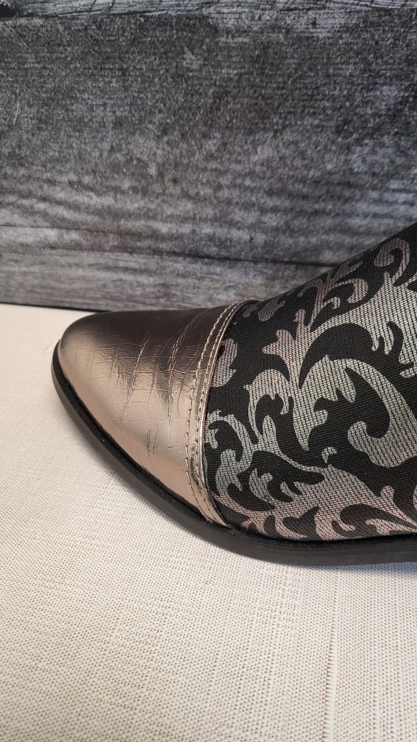 Minx Pewter Da Vinci Shoe (37)