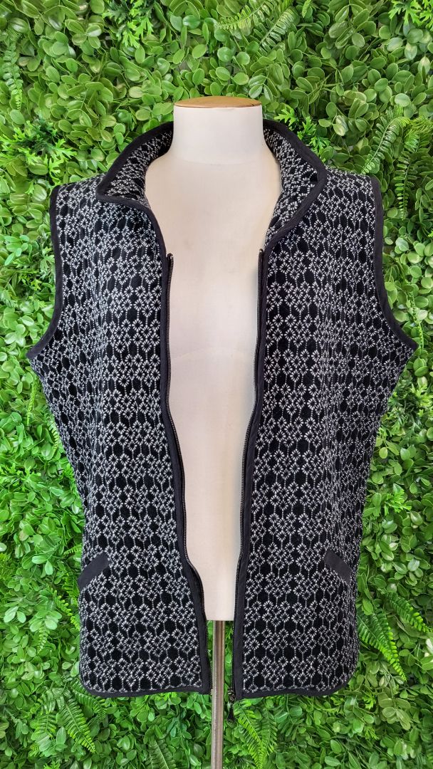 Black Pepper Print Vest (14)