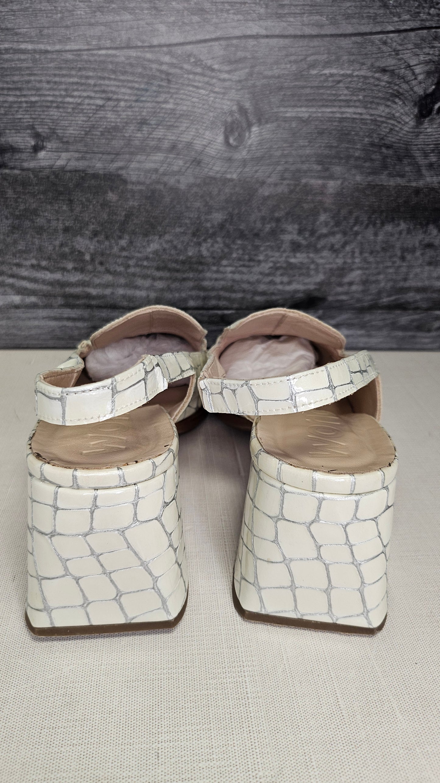 Wonders Cream Slingback Loafer (41)