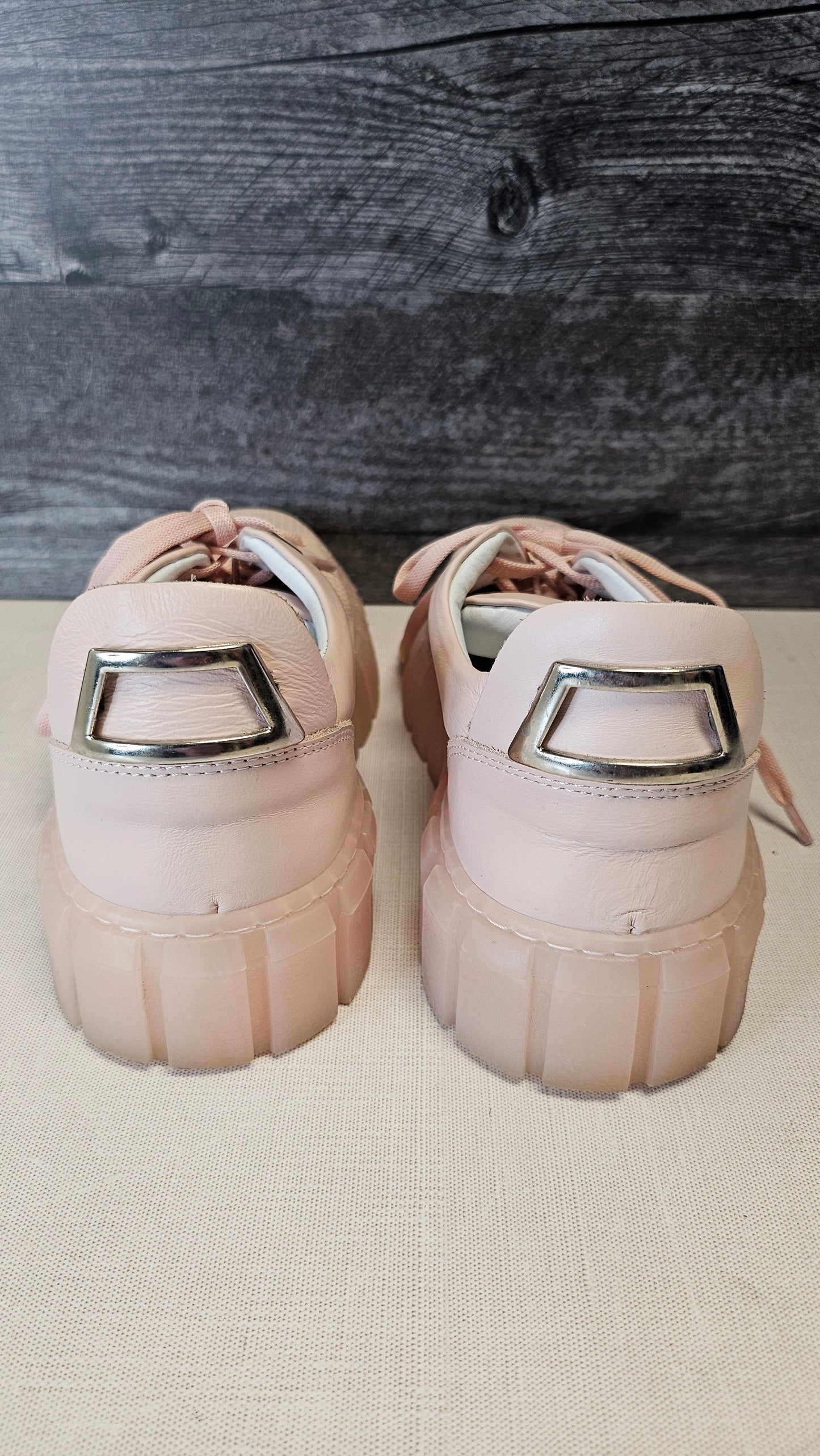 Rilassare  Blush Sneaker (37)