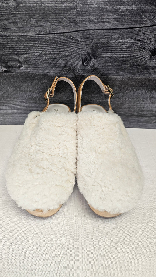 Gorman Cream Sherpa Clog (38)